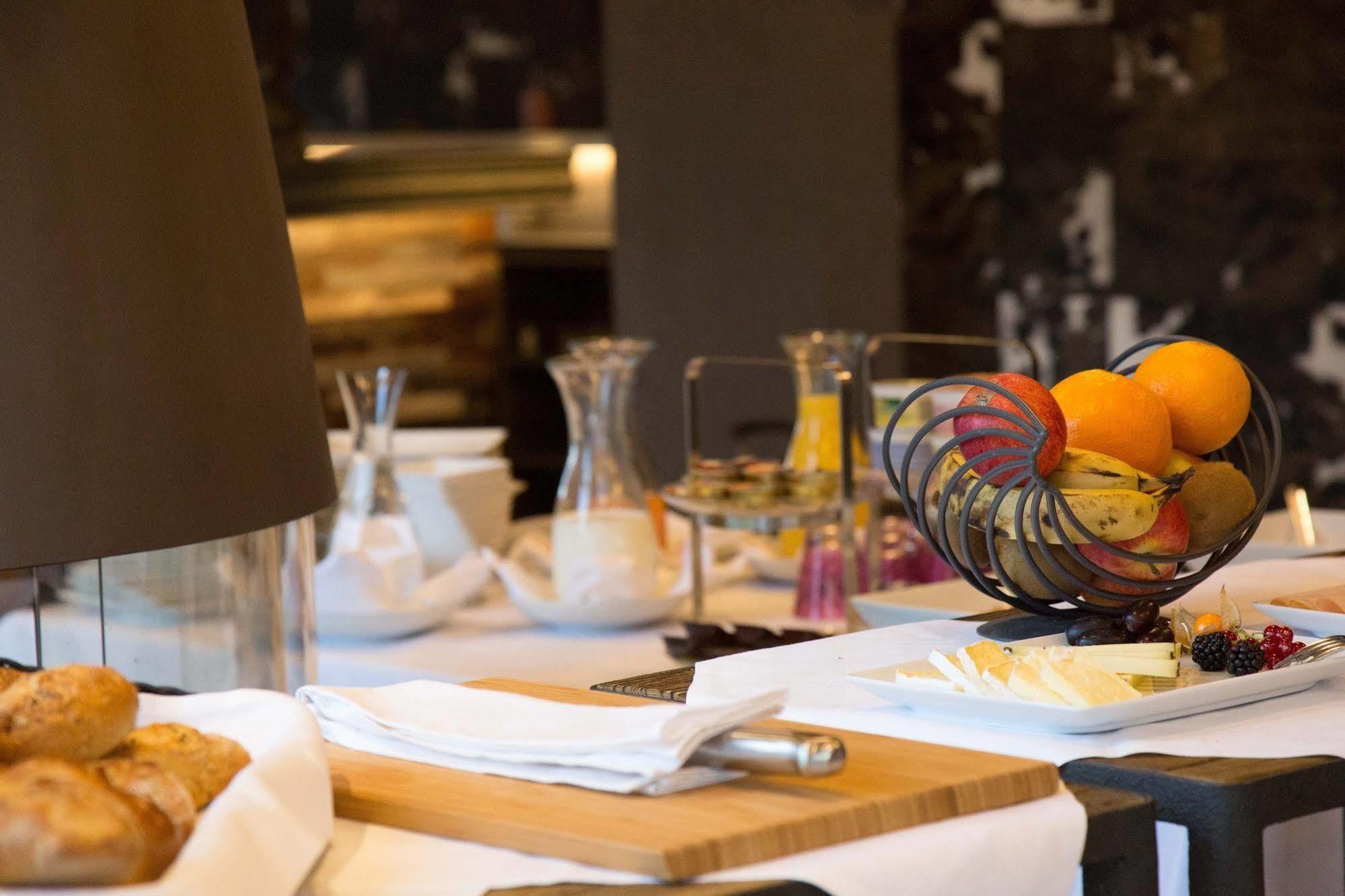 Glashaus Hotel Menziken Ngoại thất bức ảnh